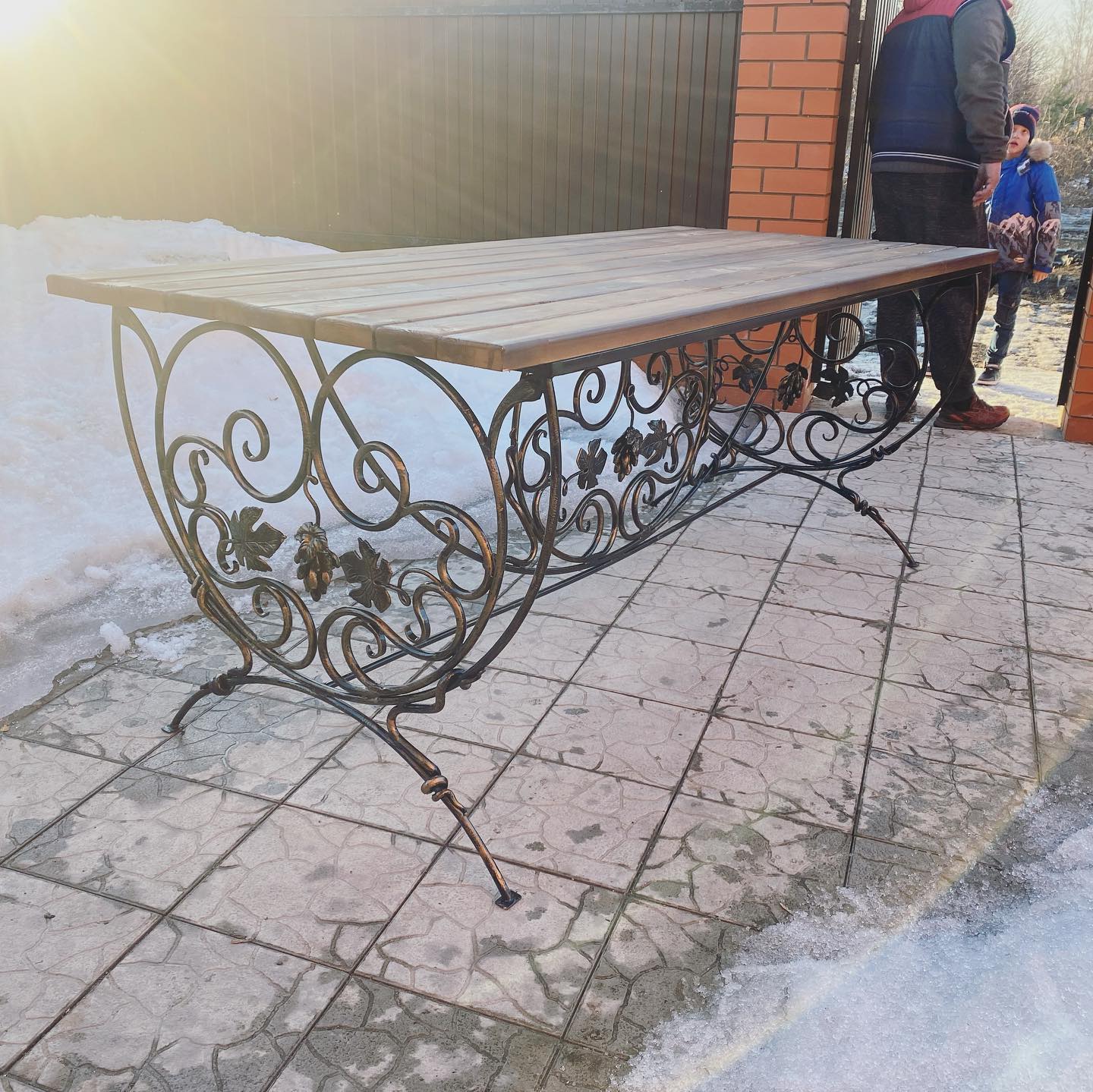 Какие металлические декоративные панели уместны в интерьере и на фасаде дома в Зарайске